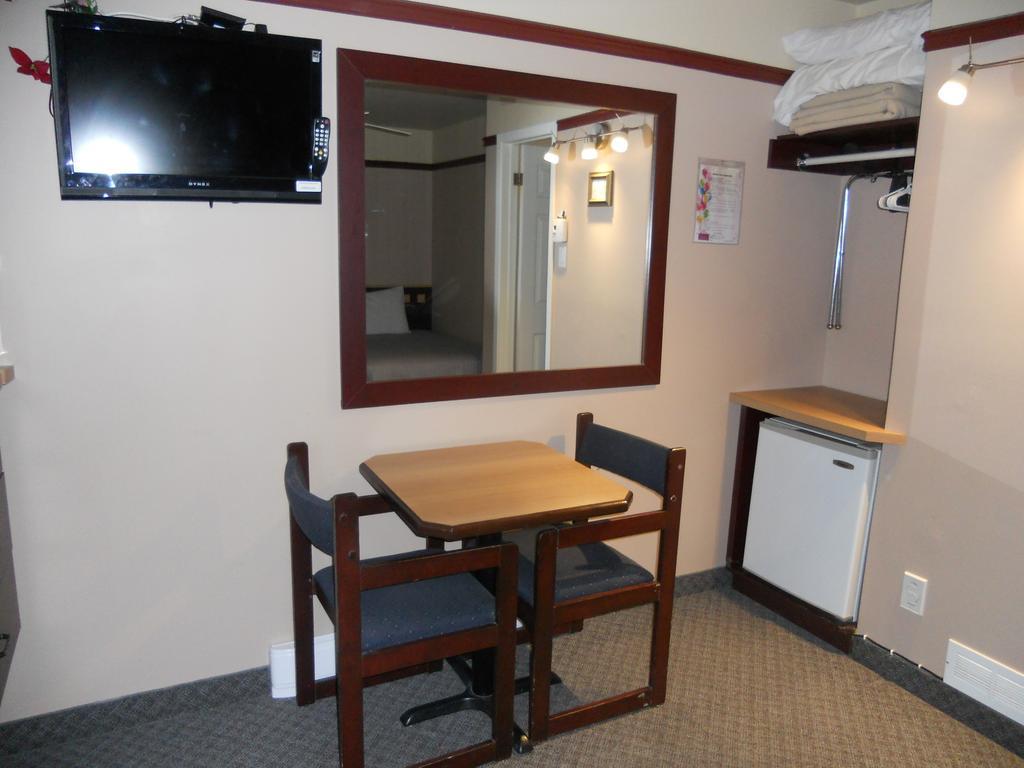 Motel Normandie Louiseville Pokój zdjęcie