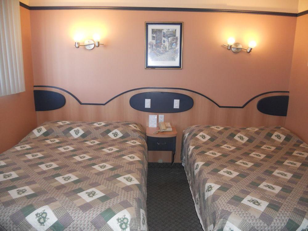 Motel Normandie Louiseville Zewnętrze zdjęcie