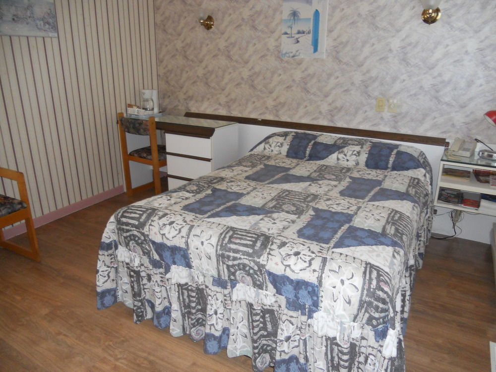 Motel Normandie Louiseville Zewnętrze zdjęcie