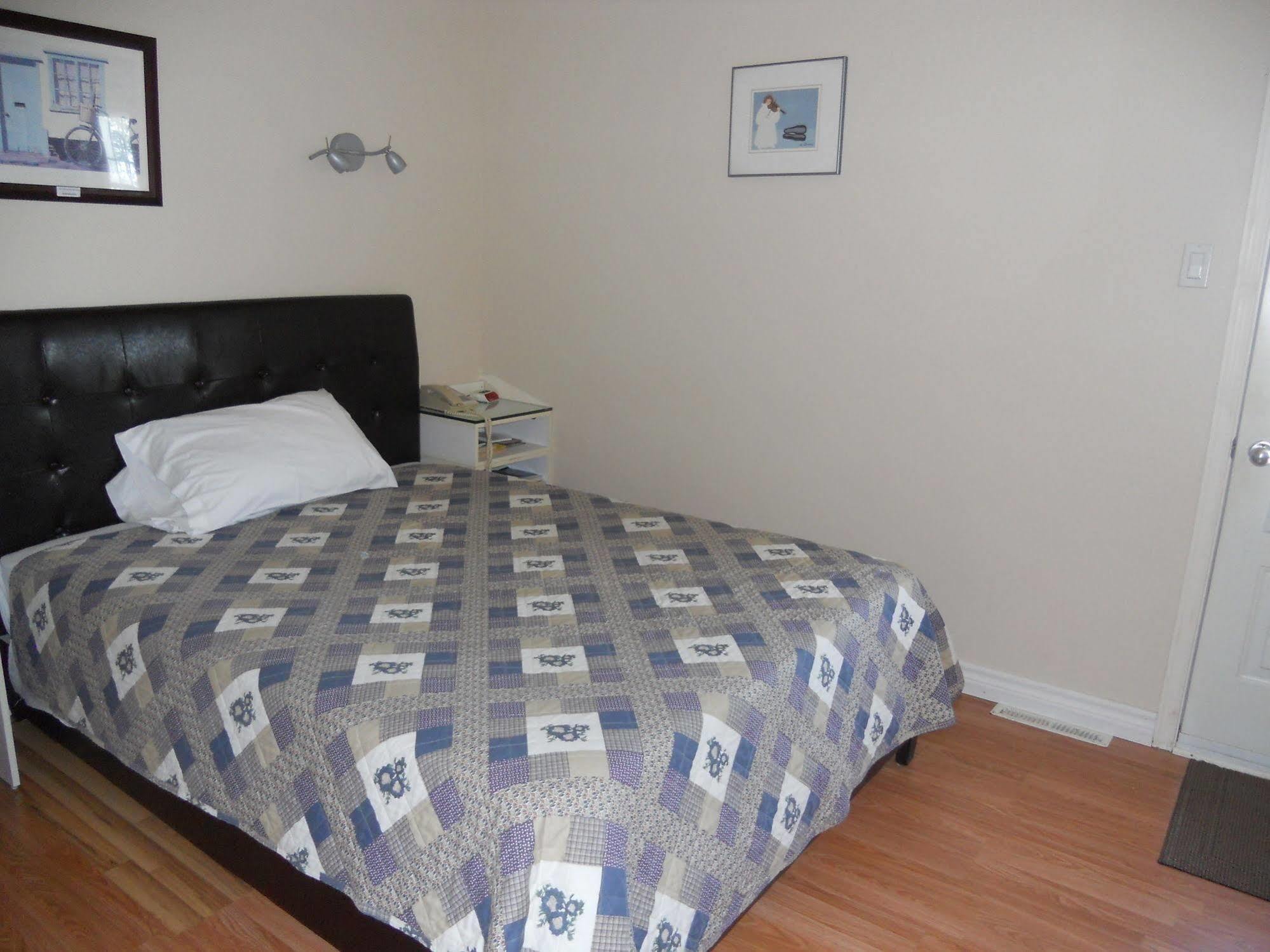 Motel Normandie Louiseville Zewnętrze zdjęcie