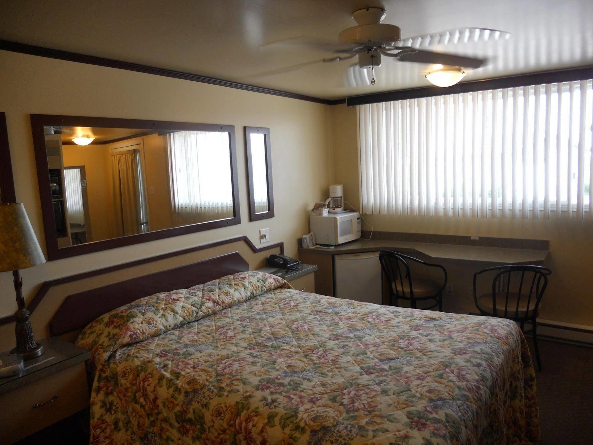 Motel Normandie Louiseville Zewnętrze zdjęcie