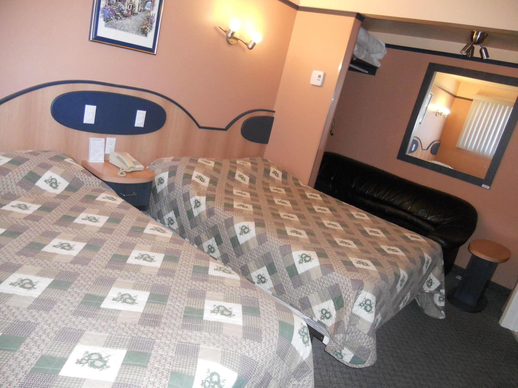 Motel Normandie Louiseville Zewnętrze zdjęcie
