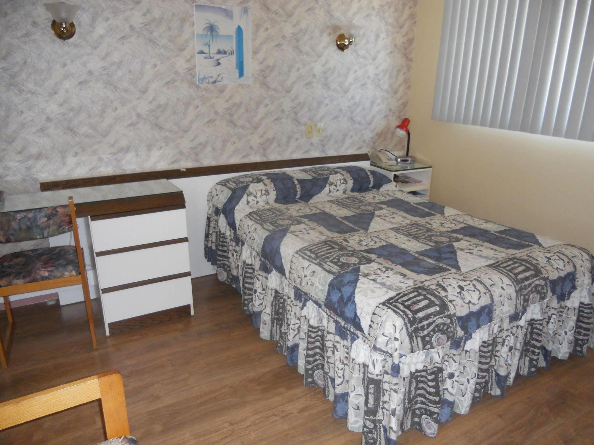 Motel Normandie Louiseville Zewnętrze zdjęcie