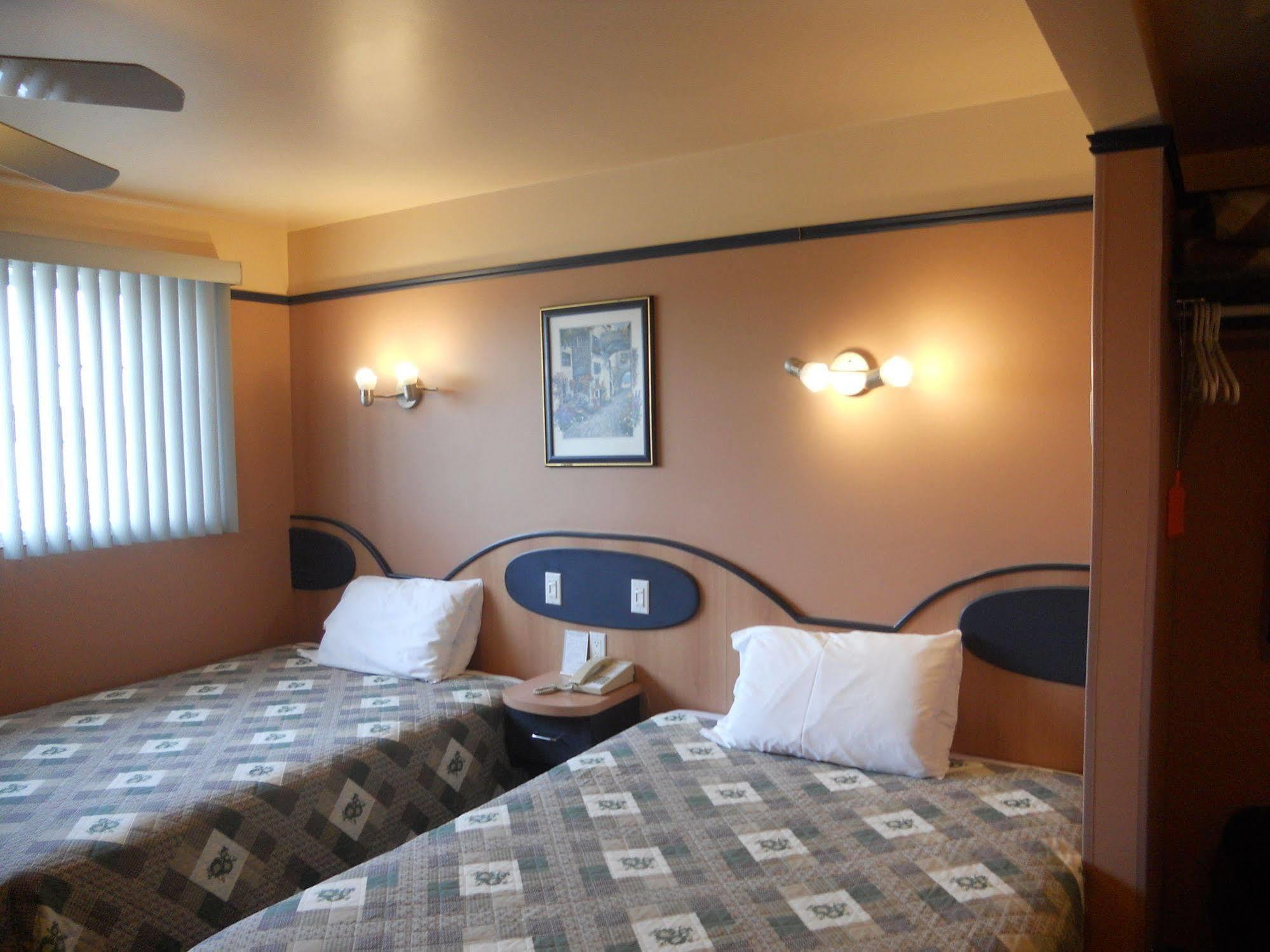Motel Normandie Louiseville Zewnętrze zdjęcie